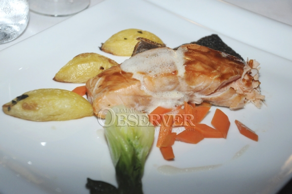 CAYMAN FOOD AWARDS BEST DRESSED CHICKEN DINNER49