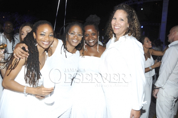 DINER EN BLANC265