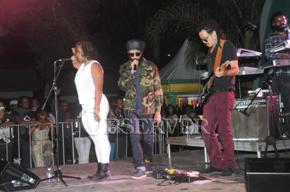 KINGSTON LIVE @ HOPE GARDEN 61