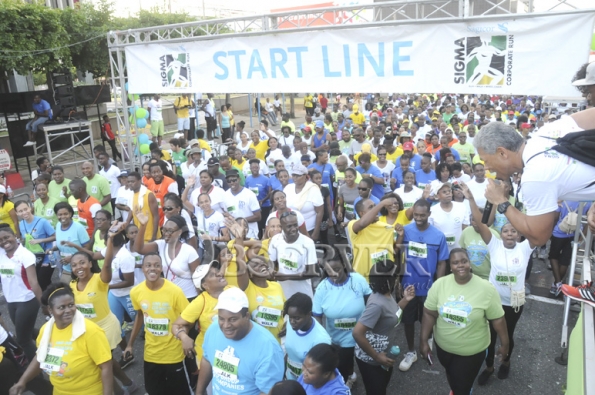 SAGICOR SGMA CORPORATE  5K RUN18